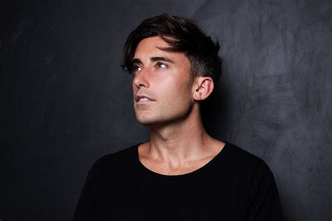 phil wickham net worth